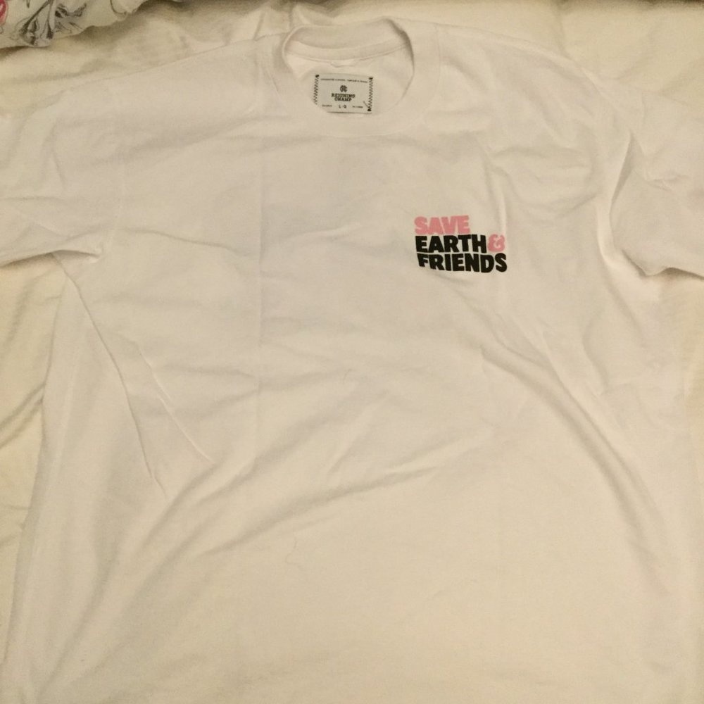 Earthday Reigning Champ T-shirt L